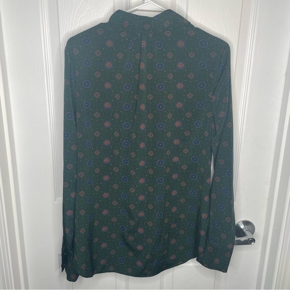 Veronica Beard Rowena Silk Button Down in Emerald Green Token Motif Print 8 - Picture 5 of 15